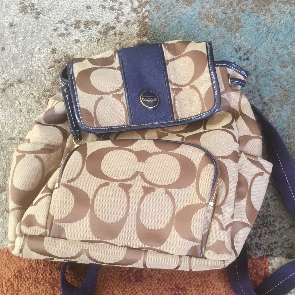 Coach book bag, like new condition. Navy blue straps